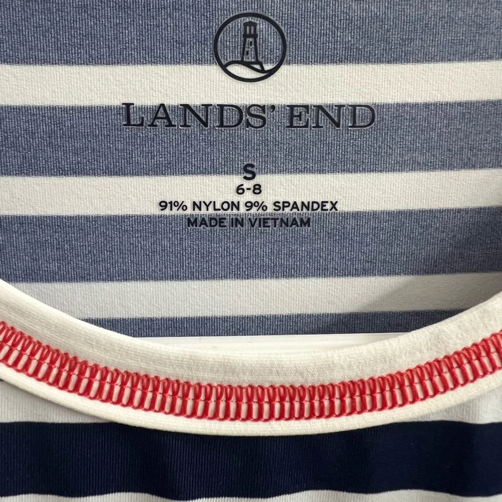 Lands’ End Rashguard - S - Picture 2 of 2